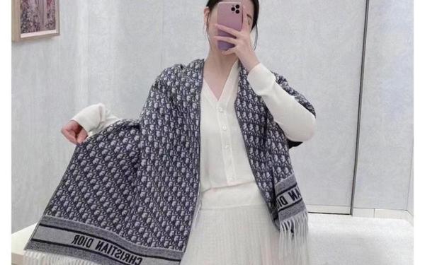 dior官网围巾、dior羊绒围巾