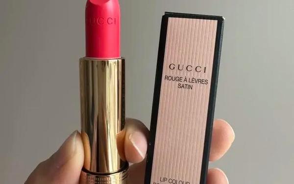 gucci口红专柜价格(gucci口红505专柜多少钱)