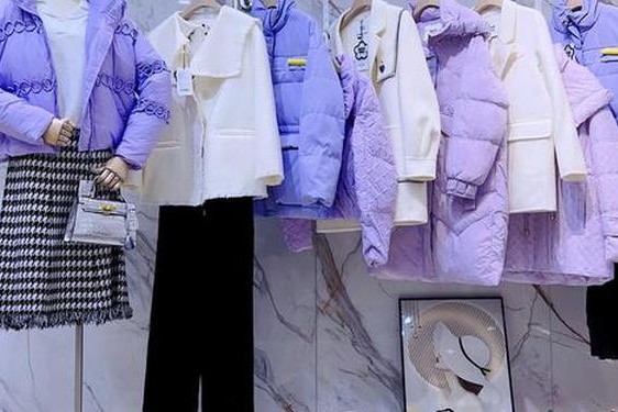 仿名牌服装批发市场 女装品牌尾货哪里进货