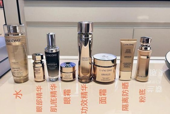 兰蔻化妆品适合多大年龄_兰蔻适合50岁年龄用吗？