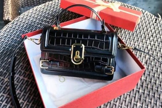 中低端女包品牌 中低档次的品牌包包