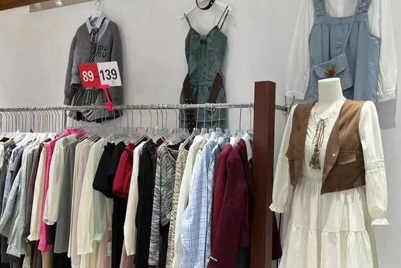入卡女装加盟店,她衣柜女装怎么加盟